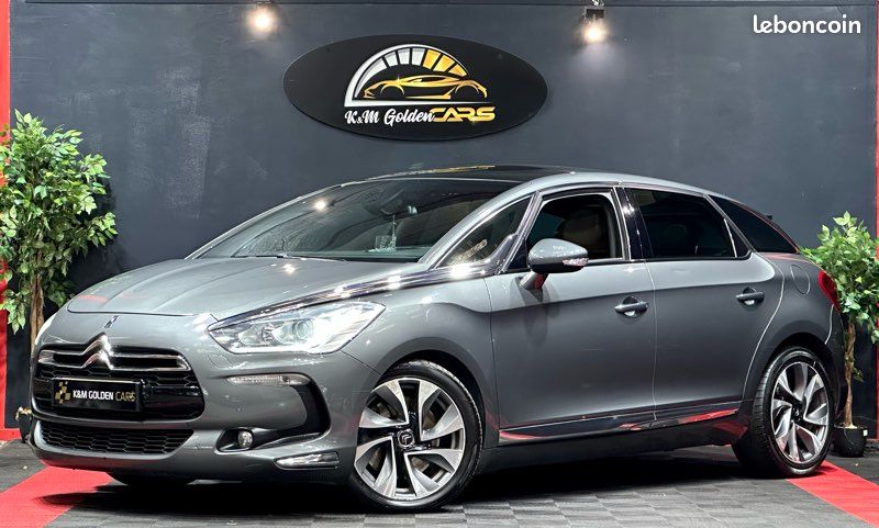 Citroën DS5 2.0HDI 163Ch - Sport Chic - Boite Automatique - Caméra de Recul - Sièges Cuir & Massants & Électriques - Affichage tête Haute (image 4)