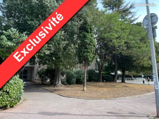 Appartement 3 pièces 68 m² · à Toulon · 68 m² · 830 €