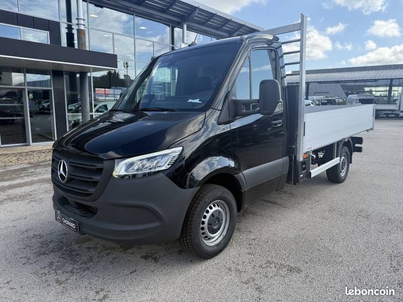 Mercedes Sprinter CHASSIS CAB 319 CDI 37 3.5T RWD PRO (image 1)