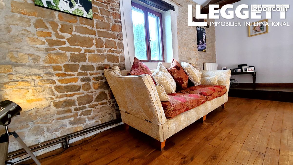 Maison 6 pièces 178 m² - Nanteuil-en-Vallée 16700 (image principale 5)