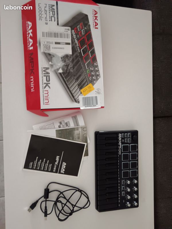 Akai mpk moni pro (image 1)