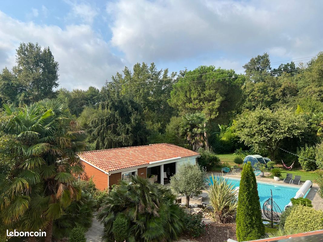 Maison 6 pièces 230 m² · à Le Passage · 230 m² · 750 000 €