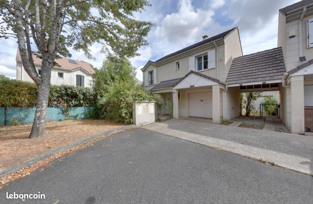 Maison 5 pièces 103 m² · à Bailly-Romainvilliers · 103 m² · 445 000 €