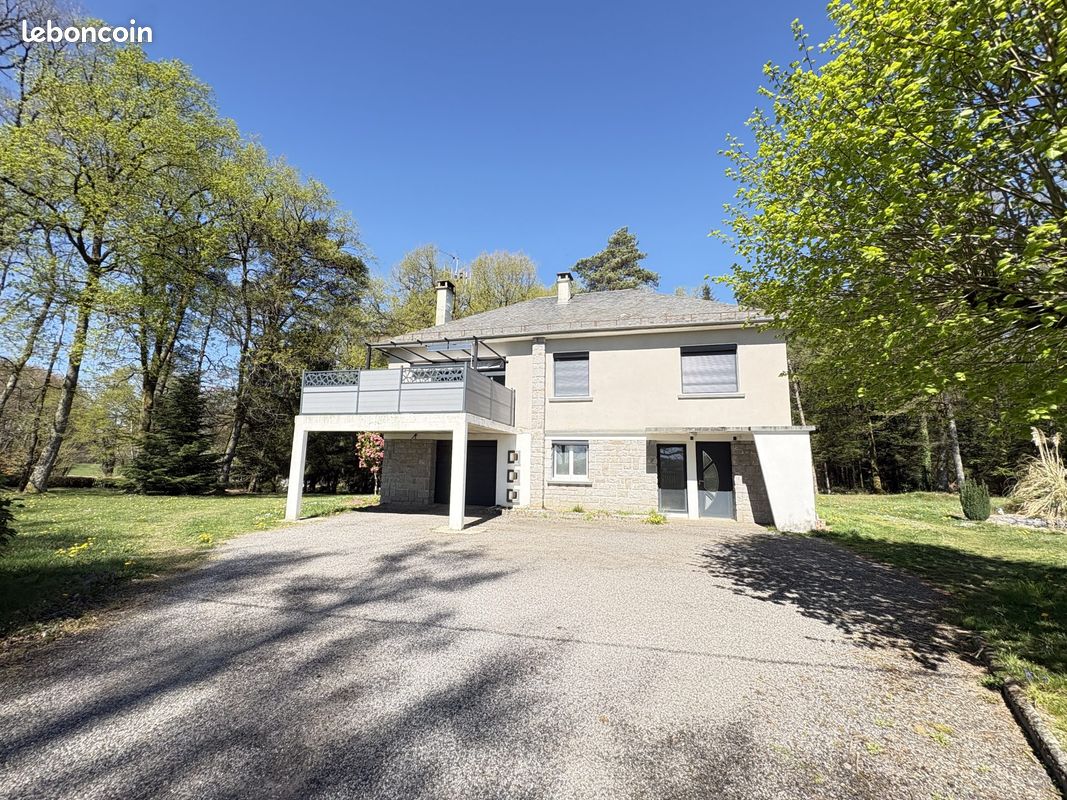 Maison 7 pièces 125 m² · à Saint-Privat · 125 m² · 169 500 €