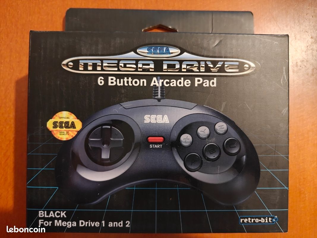 Manette Megadrive 6 Boutons - Marque Gamester Modèle MD-6 - Occasion Fonctionnelle