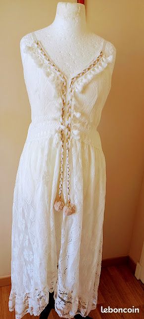 joli jupon vintage jolie dentelle T38/40/42 taille élastique ref EE5