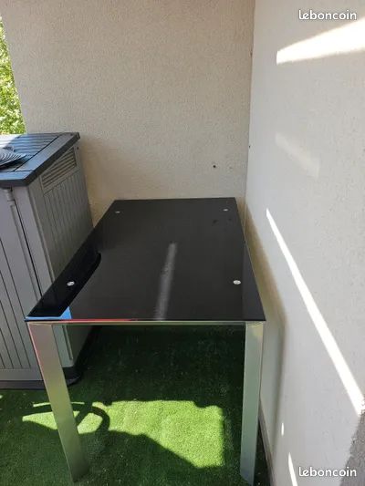 Table en verre (image 2)