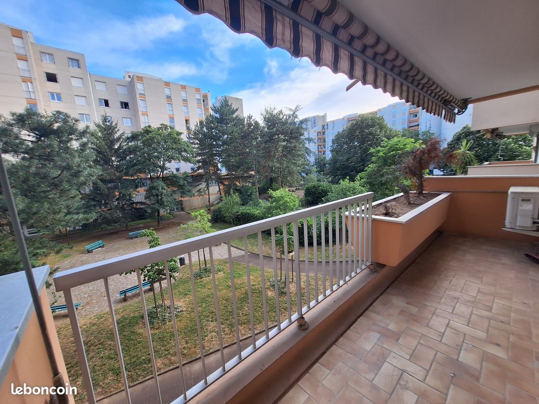 Appartement 4 pièces 89 m² · à Lyon · 89 m² · 1 235 €/mois