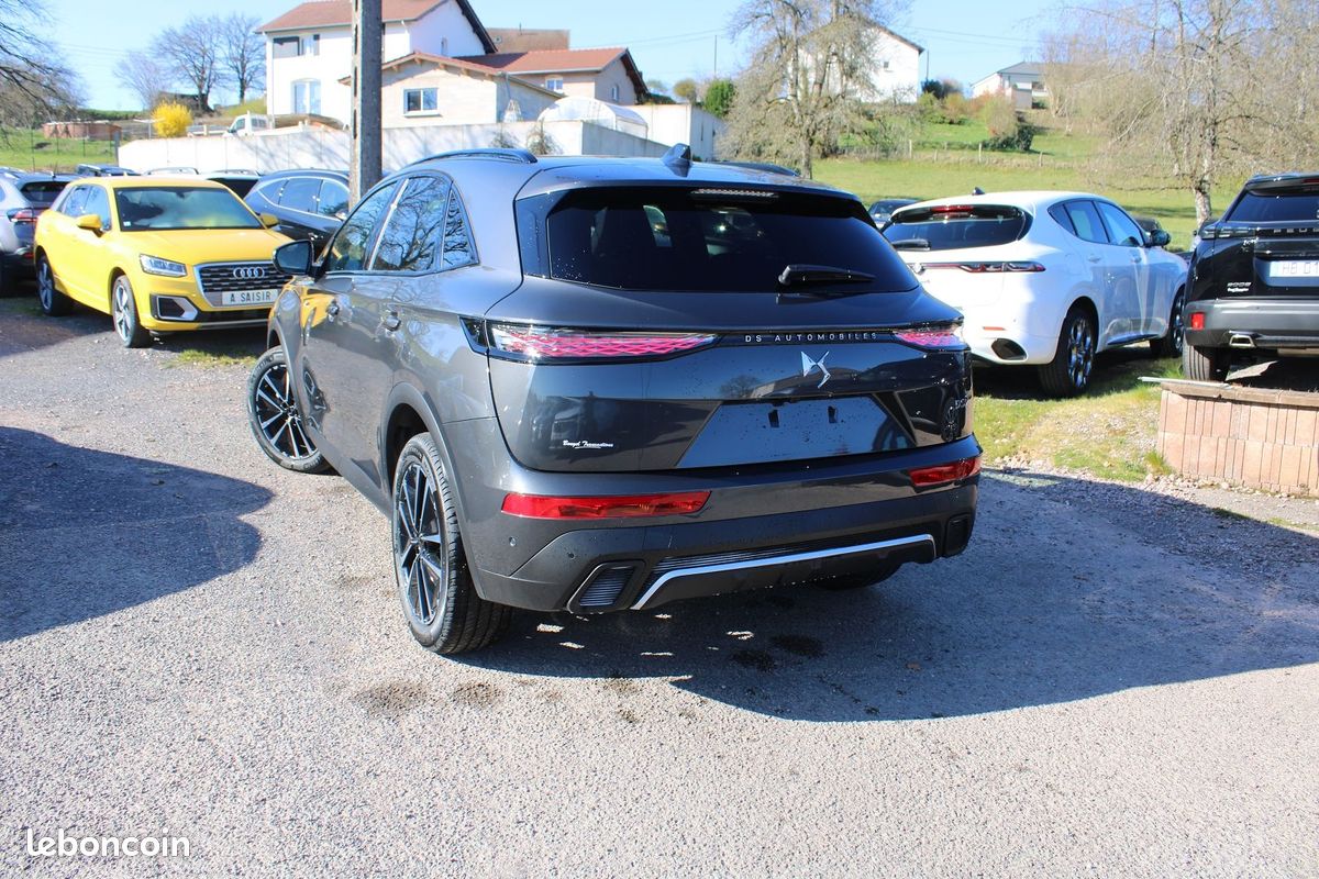 Ds DS 7 CROSSBACK II PALLAS DIESEL 130 EAT8 BOITE AUTO CAMÉRA 180 JANTES 19 GRAND GPS 3D FULL LEDS (image 3)