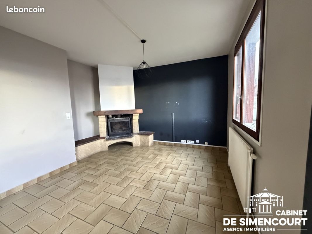 Maison 6 pièces 110 m² · à Essertaux · 110 m² · 159 000 €