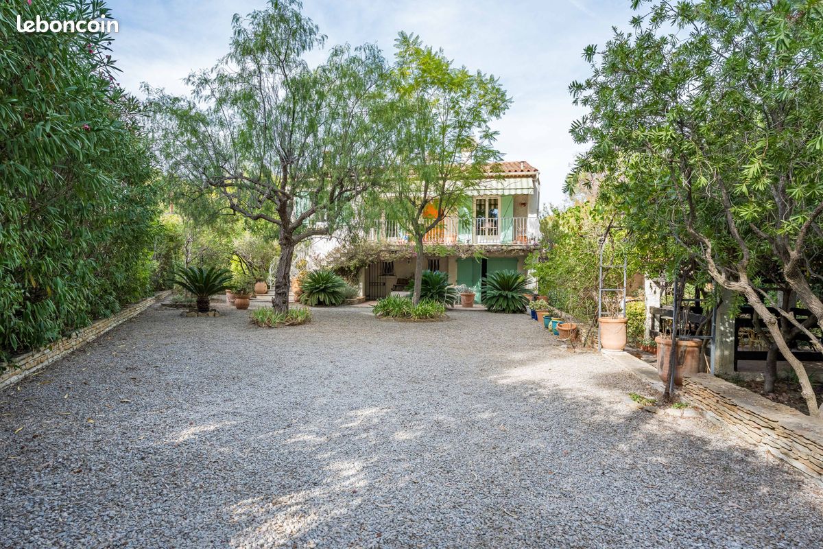 Maison 5 pièces 117 m² · à La Ciotat · 117 m² · 699 000 €