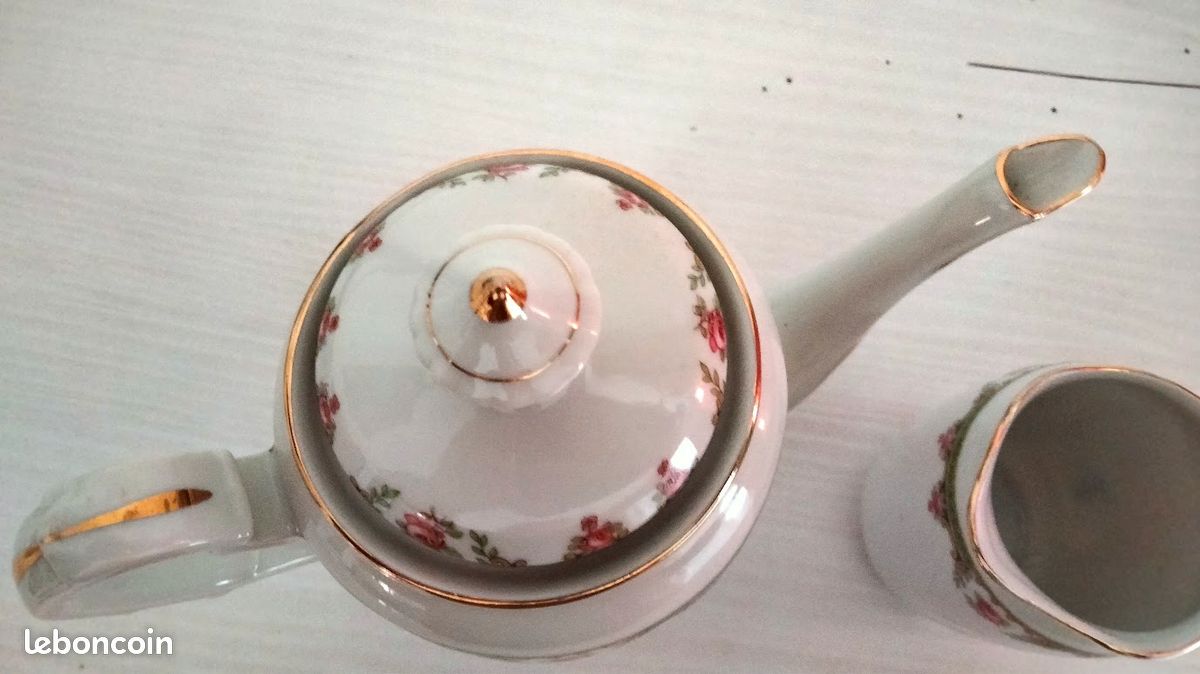 Cafetière et pot à lait ancien (image 4)