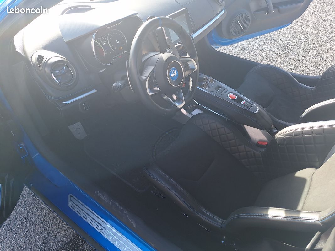Alpine a110 (image 5)