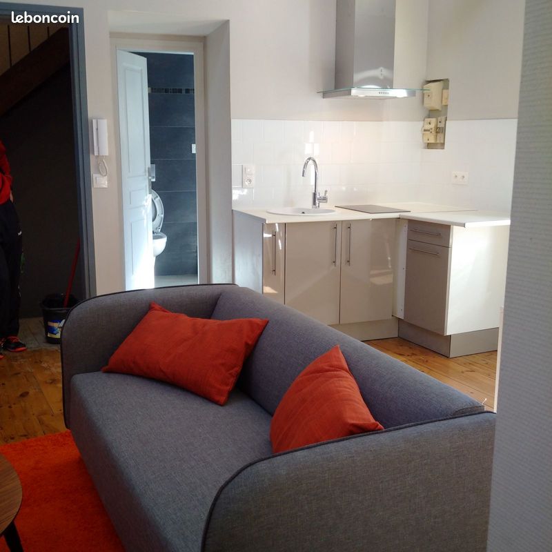 Appartement 2 pièces 35 m² · à Saint-Flour · 35 m² · 370 €