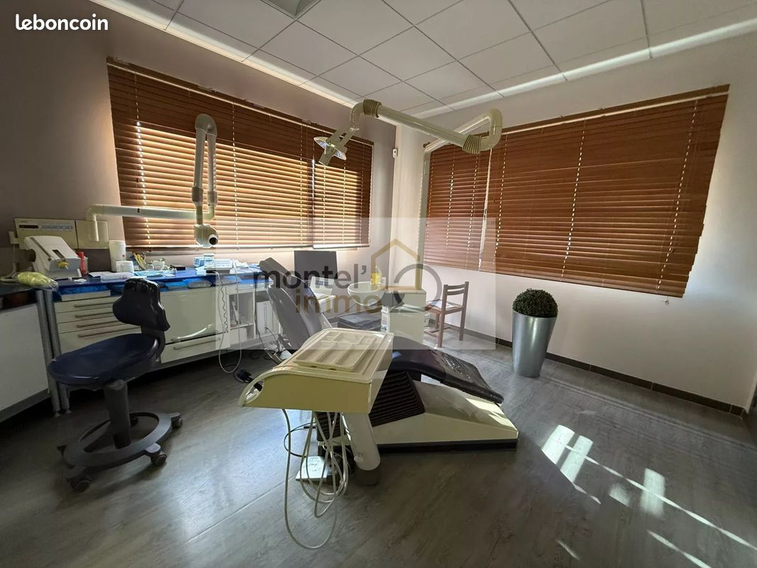 Local 205 m² Sauzet (image 9)