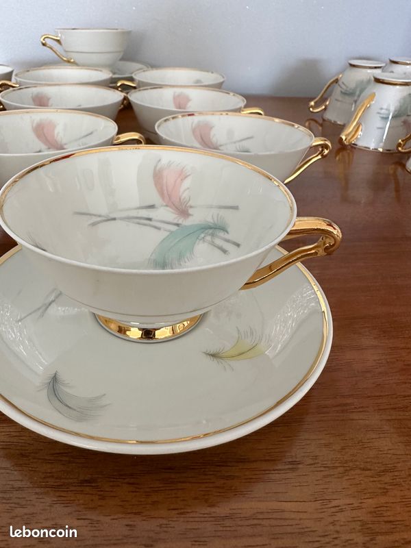 Service a cafe en porcelaine de Limoges (image 1)