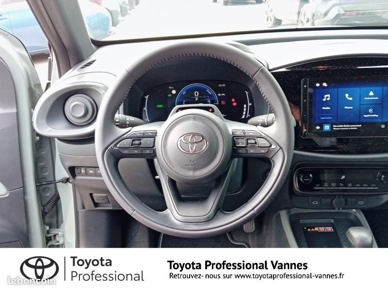 Toyota Aygo X 116h Graphic (image 7)