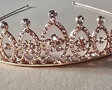 Écharpe & Couronne 9 Ans Anniversaire | Rose à Paillettes | Accessoire Fête Fille - Reine Du Jour