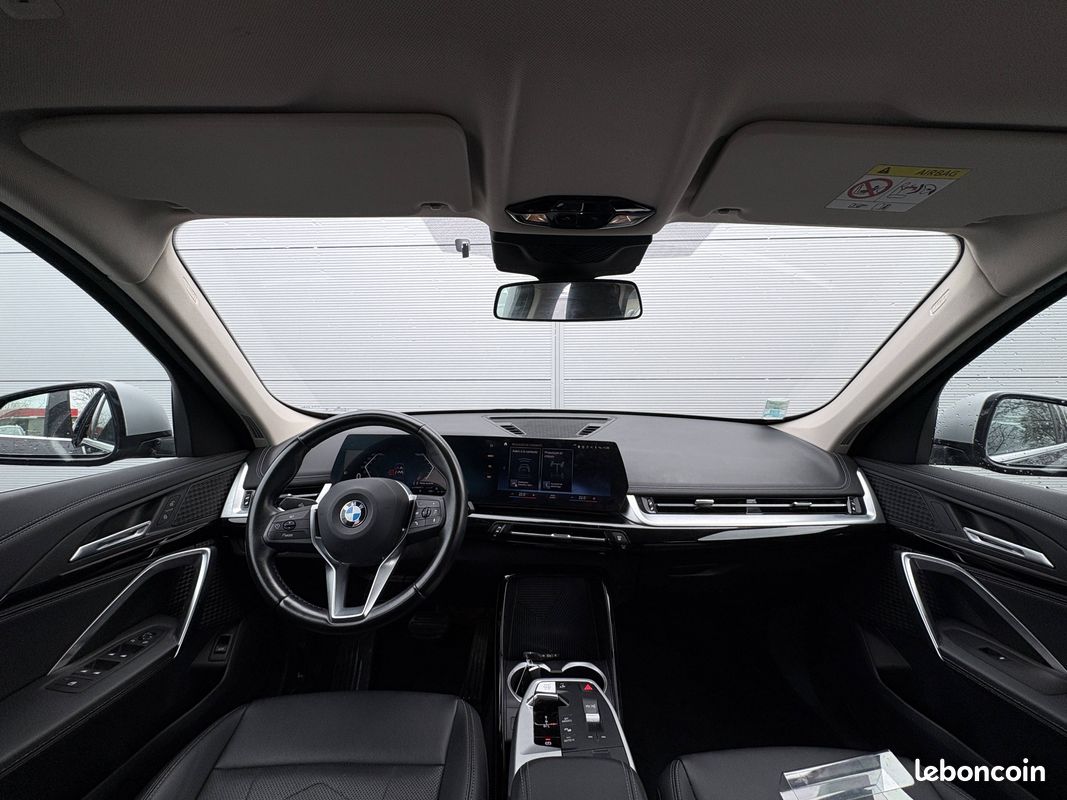 BMW X1 sDrive 18i 136ch DKG7 xLine (image 28)