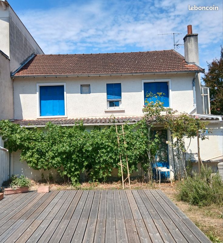 Maison 3 pièces 75 m² · à Poitiers · 75 m² · 990 €