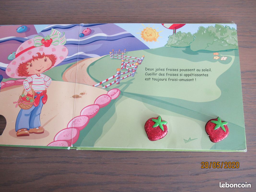 Superbe livre cartonné CHARLOTTE AUX FRAISES TBE (image 3)