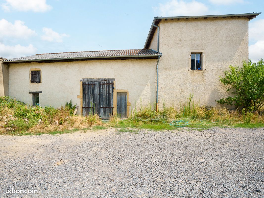 Maison 3 pièces 90 m² · à Crêches-sur-Saône · 90 m² · 120 000 €