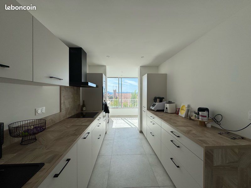 Appartement 5 pièces 163 m² · à Marseille · 163,2 m² · 349 000 €