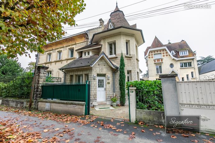 https://img.leboncoin.fr/api/v1/lbcpb1/images/ee/a9/9e/eea99e8eaa39dda566ebf2892267563d285f35d3.jpg?rule=ad-image