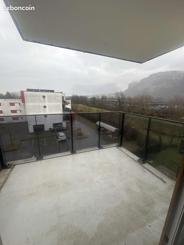 Appartement 2 pièces 45 m² · à Le Pont-de-Claix · 45 m² · 670 €/mois