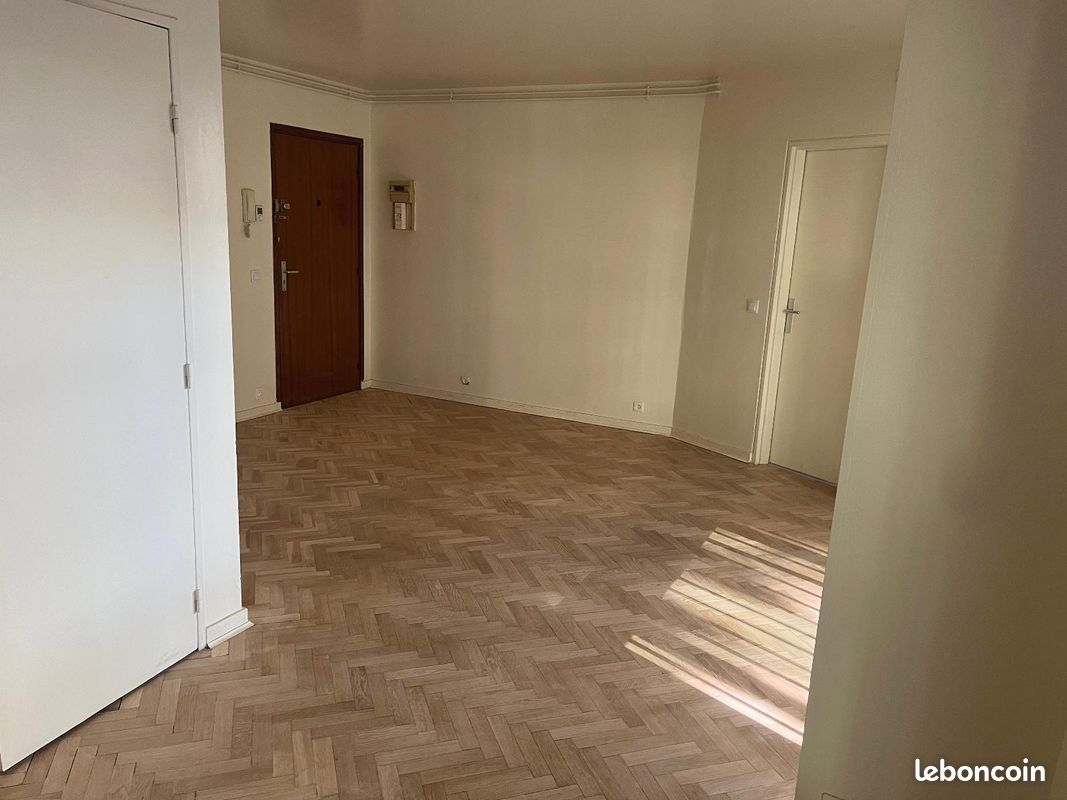 Appartement 3 pièces 34 m² · à Lyon · 34 m² · 718 €