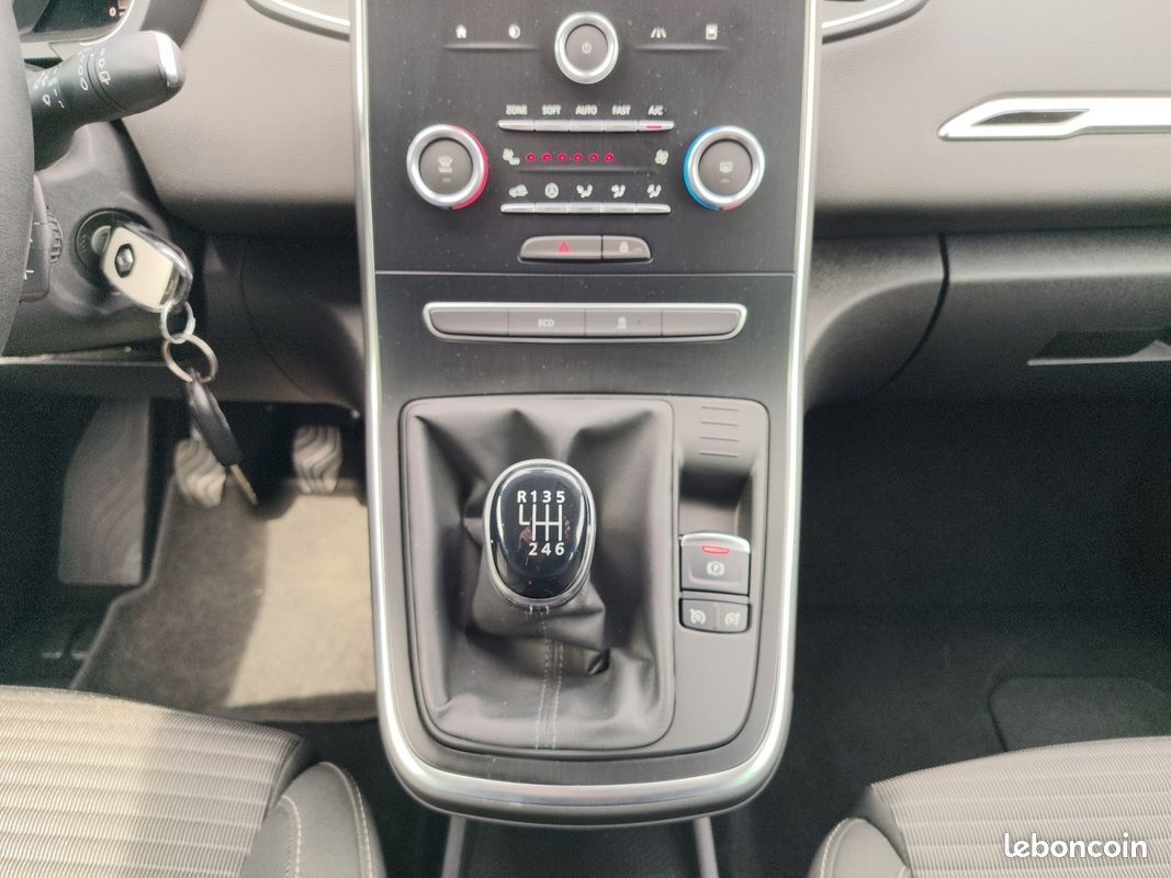 RENAULT SCENIC IV TCe 115 FAP Zen - Bluetooth - GPS - Clim Bizone - Garantie 12 mois (image 13)