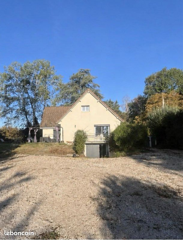 Maison 4 pièces 140 m² · à Châtenoy-le-Royal · 140 m² · 359 000 €