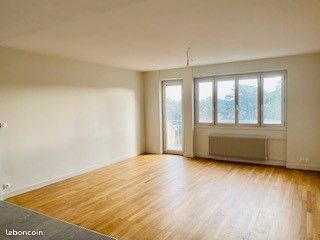 Appartement a louer tassin-la-demi-lune - 4 pièce(s) - 96 m2 - Surfyn