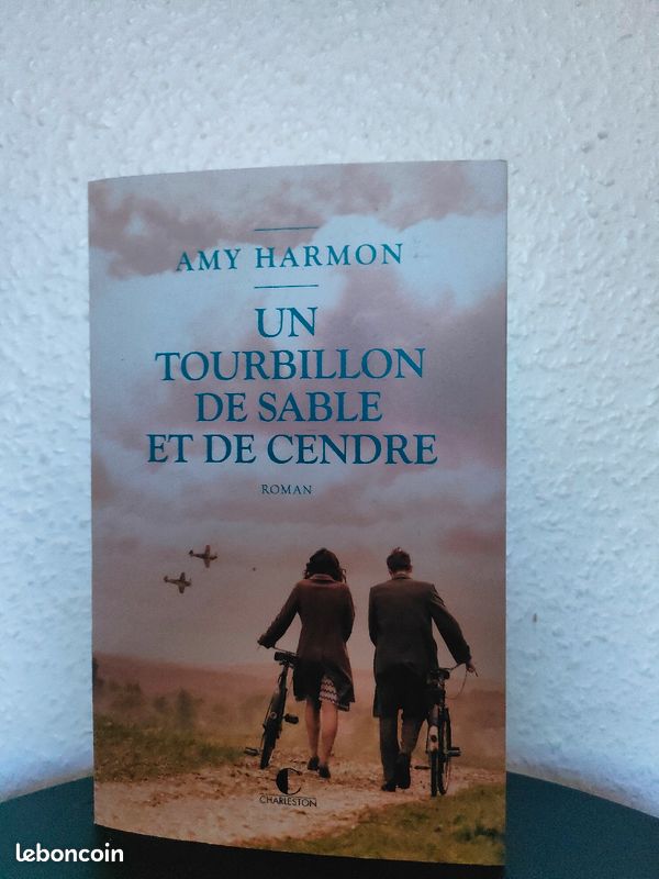 Livre Un tourbillon de sable et de cendres de Amy Harmon (image 1)