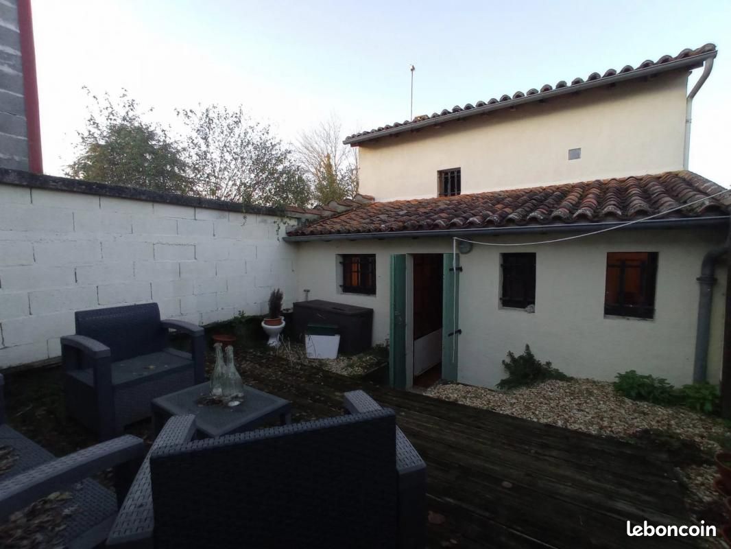 Maison 46 m² Aubeterre Sur Dronne - Aubeterre-sur-Dronne 16390 (image principale 10)