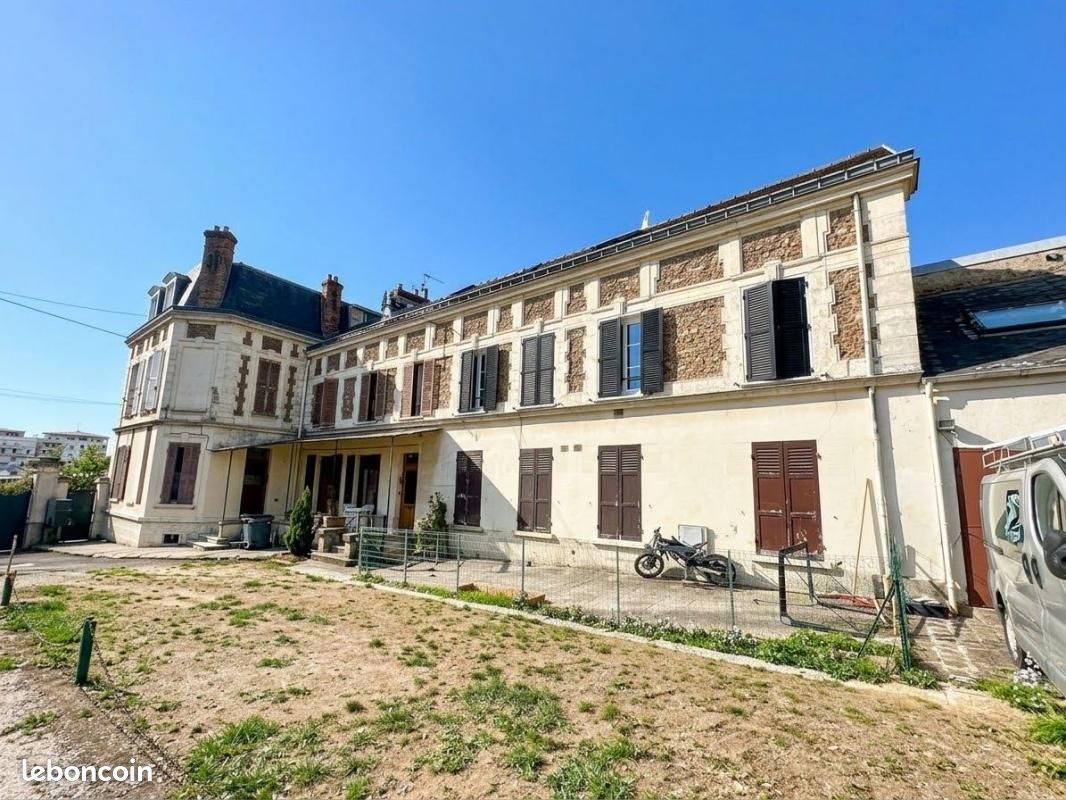 Appartement 2 pièces 38 m² · à Corbeil-Essonnes · 38 m² · 110 000 €