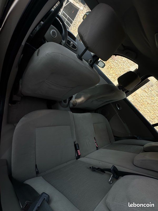 Renault Clio 1.5 dCi Authentique 70 CH - DISTRI OK ✅ EMBRAYAGE NEUF ✅ CT OK ✅ Garantie ✅ (image 4)