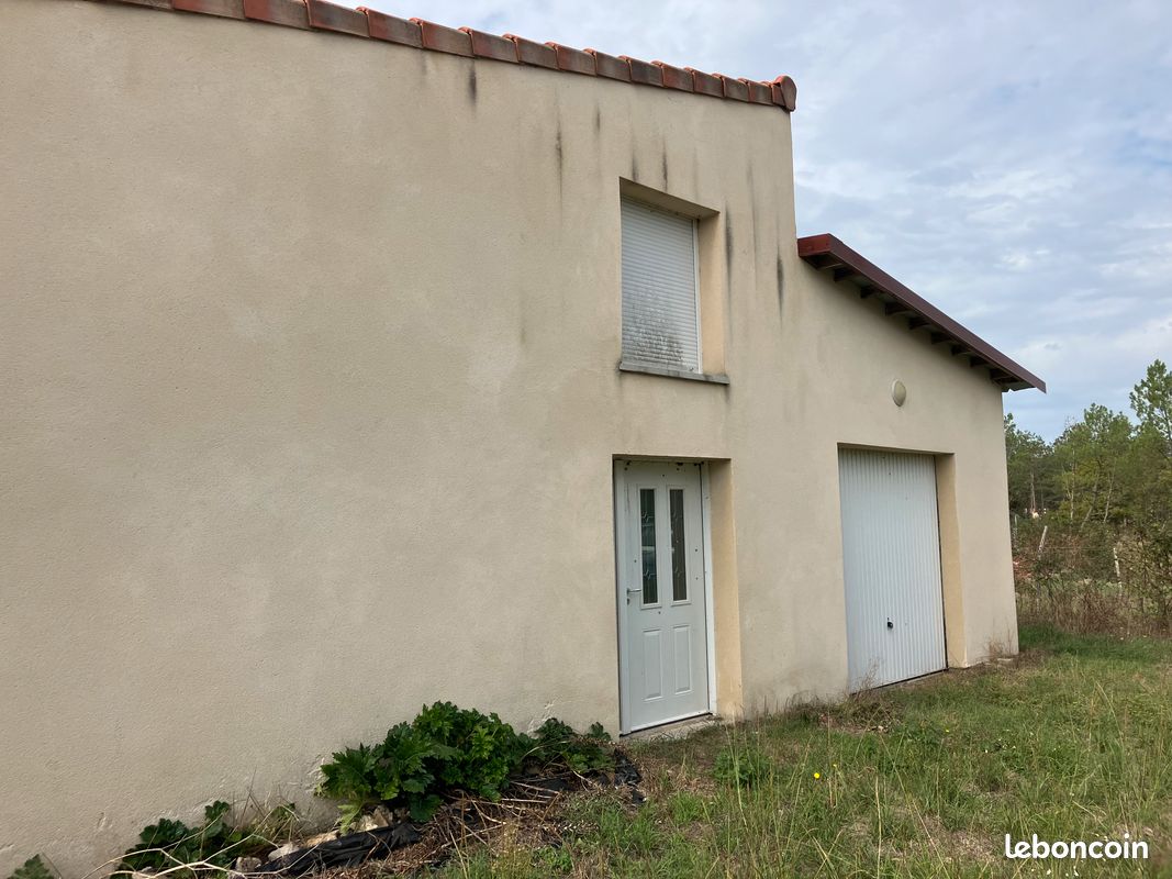 Maison 4 pièces 105 m² · à Eyrans · 105 m² · 120 000 €