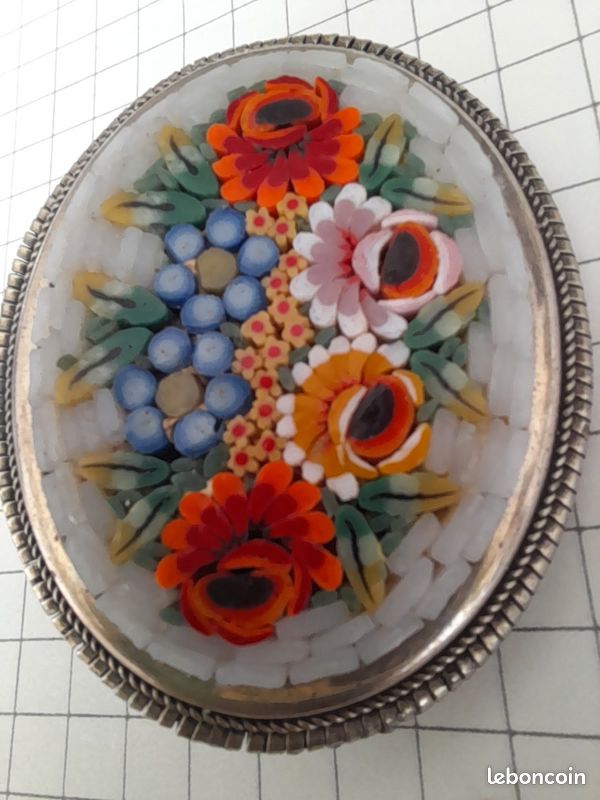 Broche Ancienne Bouquet De Fleurs En Micro-mosaïque – Occasion