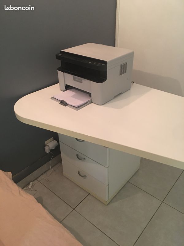 Bureau avec tiroirs (image 5)