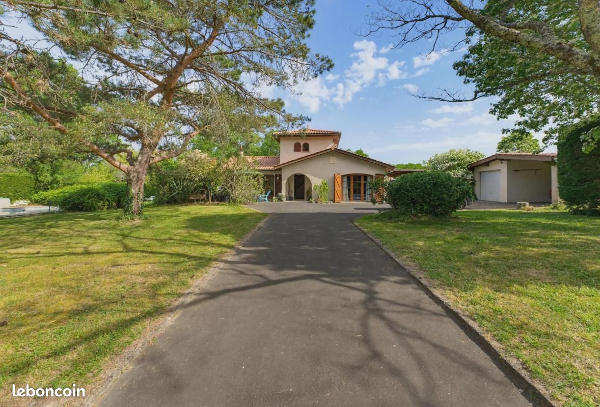 Maison 7 pièces 150 m² · à Sadirac · 150 m² · 465 000 €