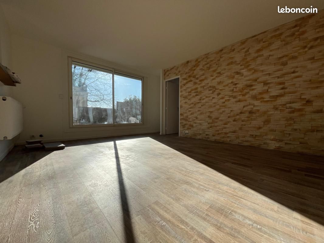 Appartement 3 pièces 75 m² · à Cergy · 75 m² · 185 000 €