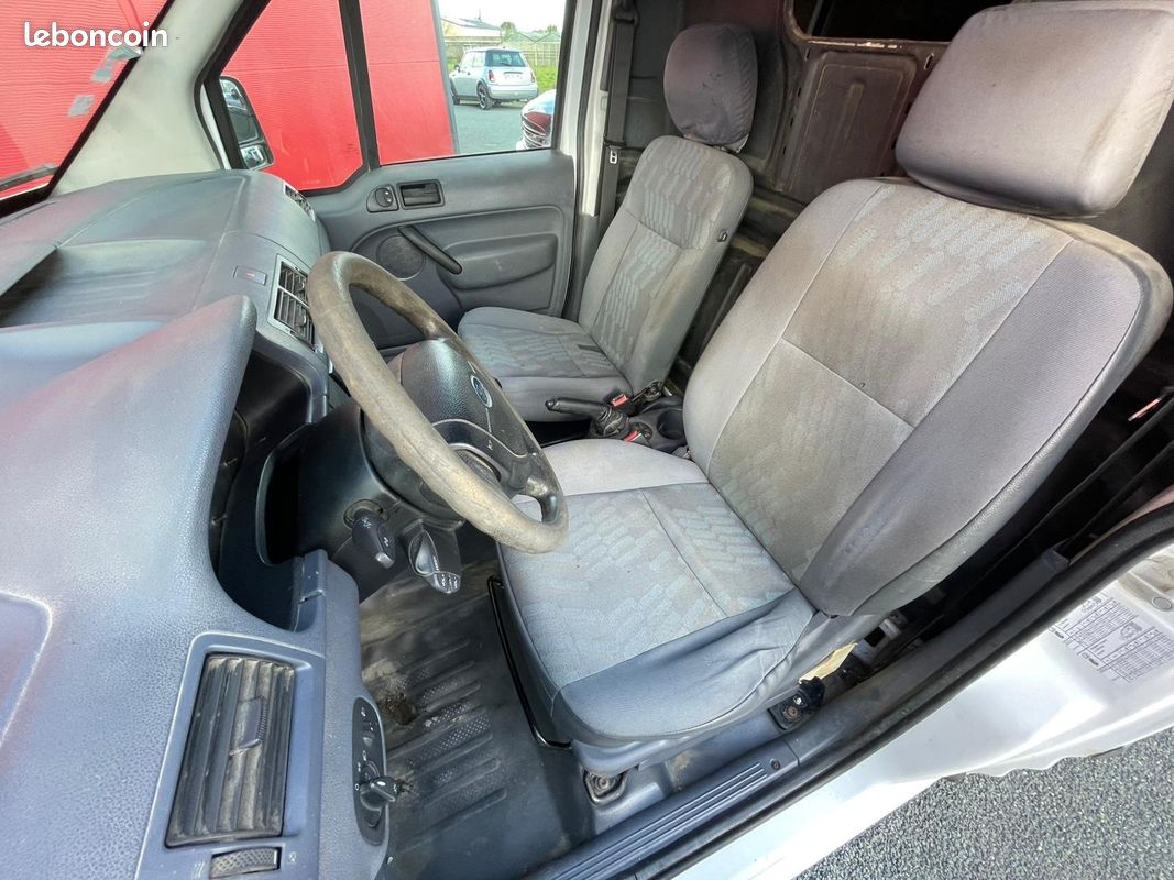FORD TRANSIT CONNECT L1 Fourgon Ambiente - GARANTIE 12 MOIS (image 13)