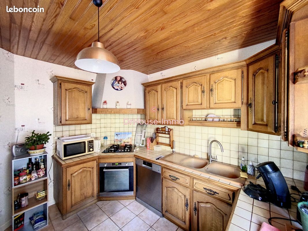 Pavillon 5 pièces 141 m² - Sers 16410 (image principale 5)