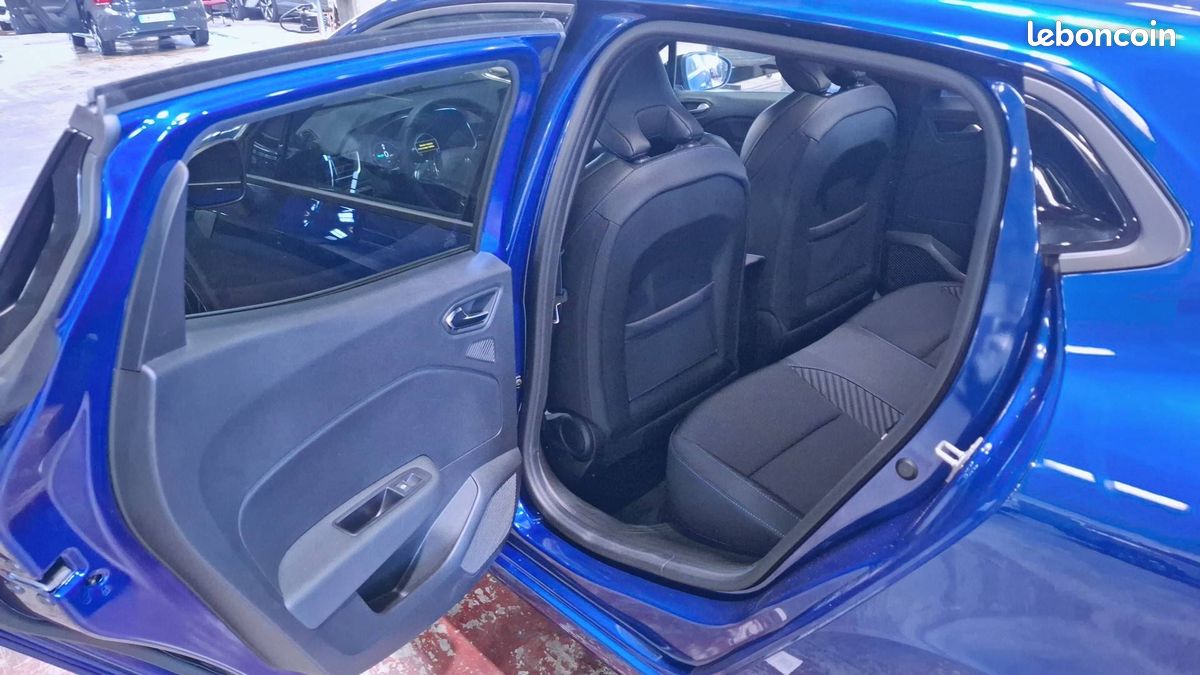 Renault clio e tech full hybrid 145 ch gsr2 (image 28)