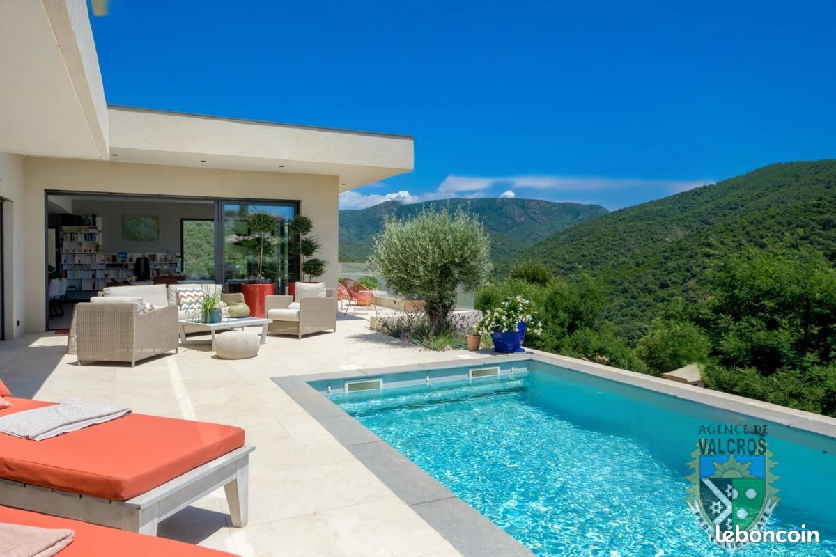 Maison 6 pièces 183 m² · à La Londe-les-Maures · 183 m² · 1 990 000 €