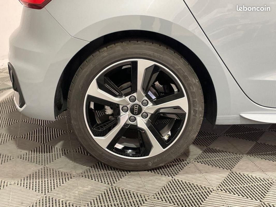 Audi A1 sportback 30 TFSI 116 ch S tronic 7 S line (image 28)