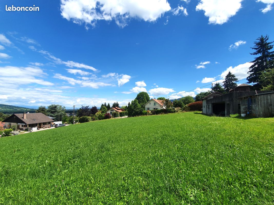 Terrain construtible de 1083 m² - Hauteurs de Bons en Chablais · à Bons-en-Chablais · 235 000 €
