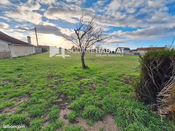 Terrain 1424 m² LA TOUR SAINT GELIN