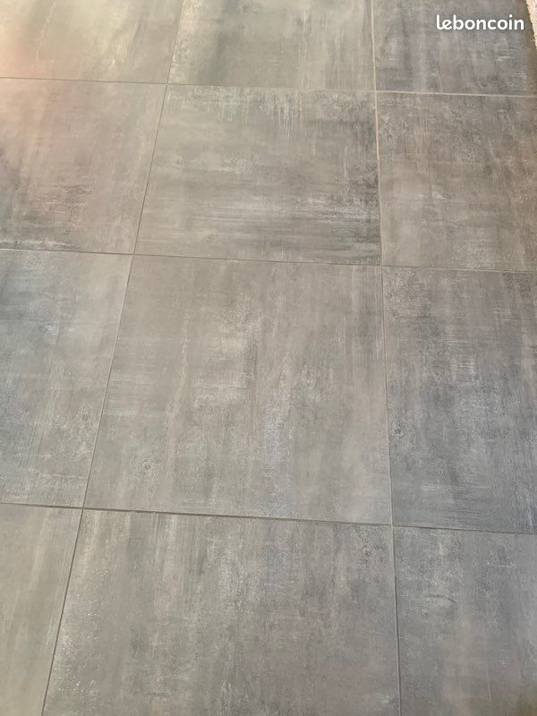 Carrelage intérieur gris foncé (image 4)